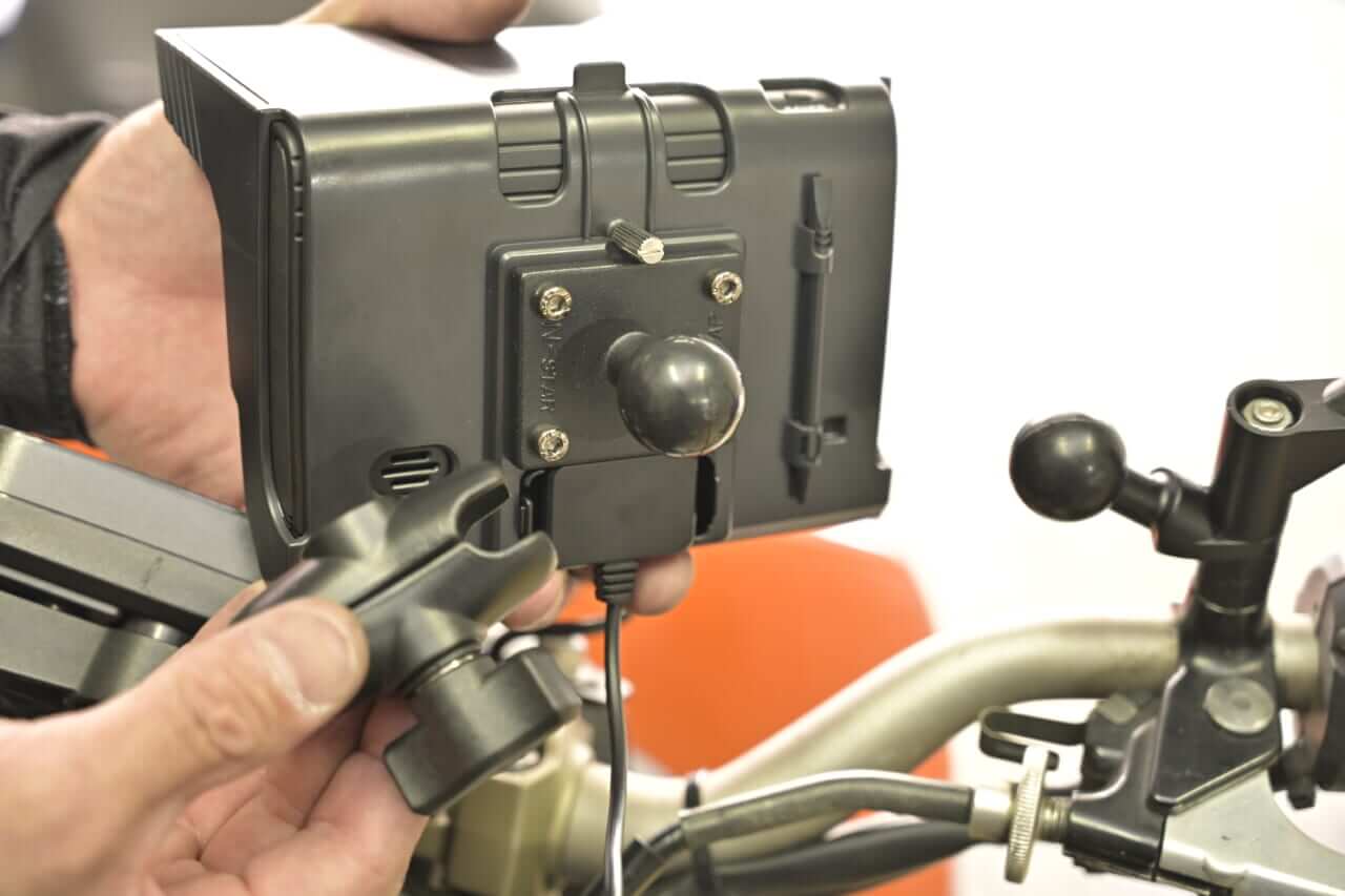 NANKAI NNV-025｜使い勝手抜群!! NANKAI NNV-025 バイクナビゲーションシステム