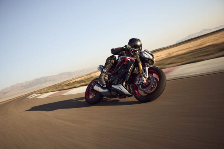 Triumph Street Triple 765 RX/Moto2 Edition｜トライアンフ「ストリートトリプル765」に最上級グレード「RX」と95台限定モデル「Moto2 Edition」登場【オーリンズ/ブレンボ/セパハンで戦闘力マシマシ】