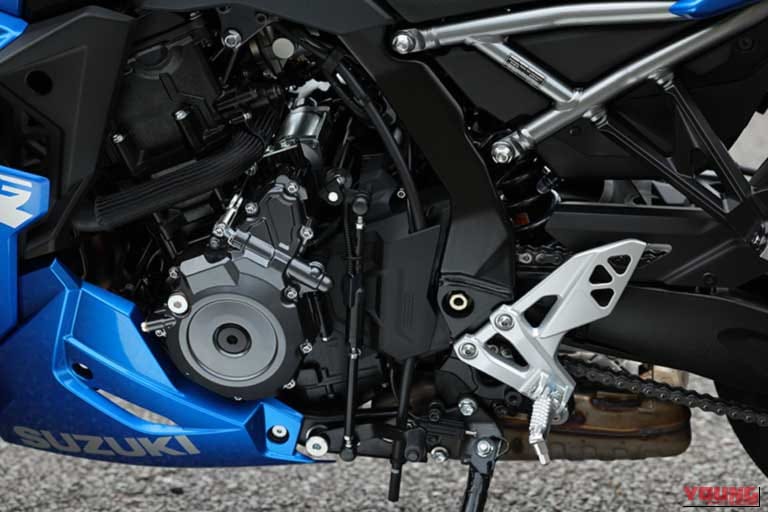 SUZUKI GSX-8R｜「気軽に味わえるスポーティテイスト」レーシング女子・岡崎静夏のスズキ「GSX-8R」試乗インプレッション