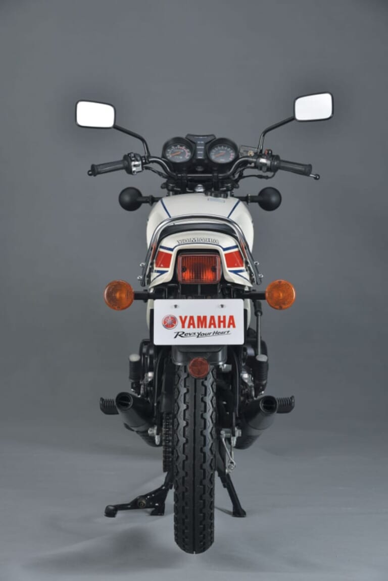 YAMAHA RZ250｜ヤマハ(YAMAHA)RZ250/350:2サイクルを再興させたレプリカブームの始祖【1980～1982】