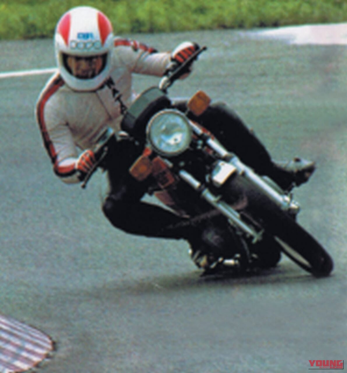 |【2スト名車】ヤマハ(YAMAHA)RZ250【1980~1982】:ライバル比較試乗から垣間見えた圧倒的な性能