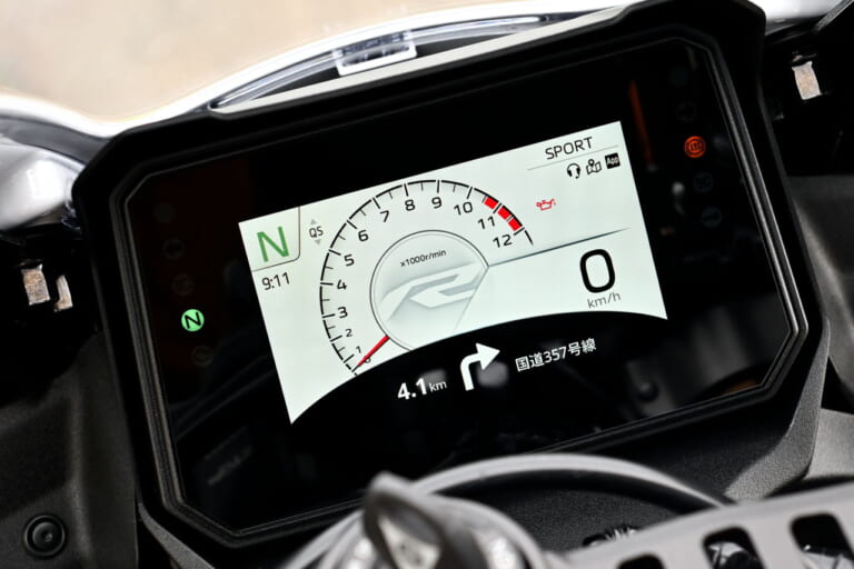 ヤマハ|YZF-R9|試乗インプレッション|【見た目とは裏腹に意外と街乗りも快適だった!】ヤマハ「YZF-R9」2025モデル試乗レポート