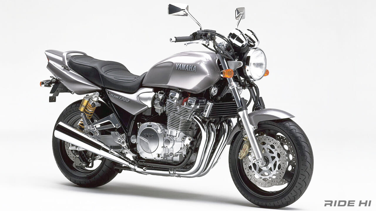 ヤマハ｜XJR1300｜1998｜「あの頃CB1300SFを圧倒してた?!」「’01～’02は至高」XJR1300のキャブ仕様に込められたヤマハ・ハンドリングのこだわり！