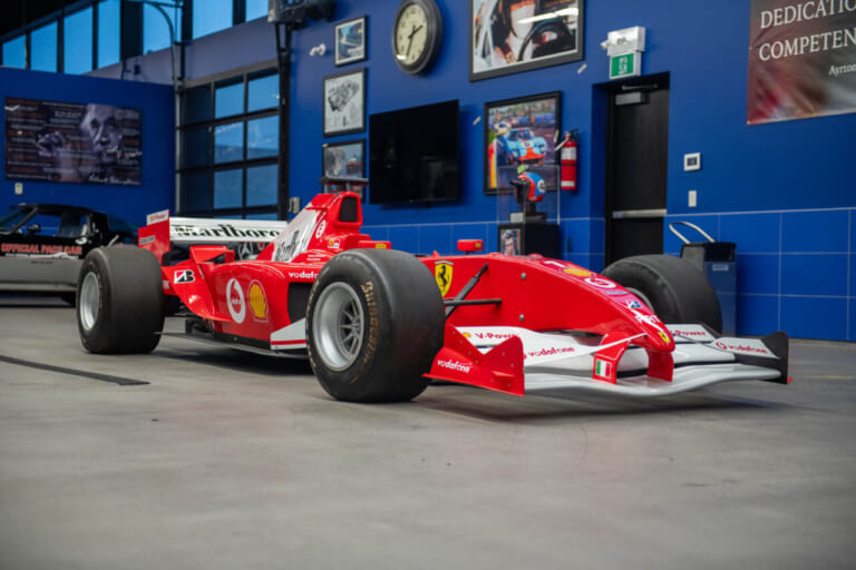 フェラーリ｜スケールモデル｜実物大・4000万円のプラモ?! いやいや本物素材も使ったスケールモデルです！ フェラーリ界隈のモデラーが究極すぎる