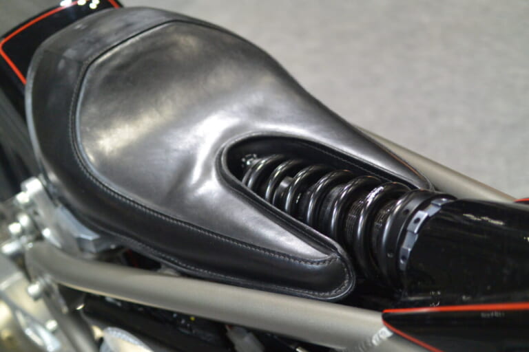 横浜ホットロッドショー|ロイヤルエンフィールド|サムライ(SURESHOT)|【ホットロッドショー】ロイヤルエンフィールド「ショットガン650」が大化け! 昨季アワード3冠のマシンも登壇