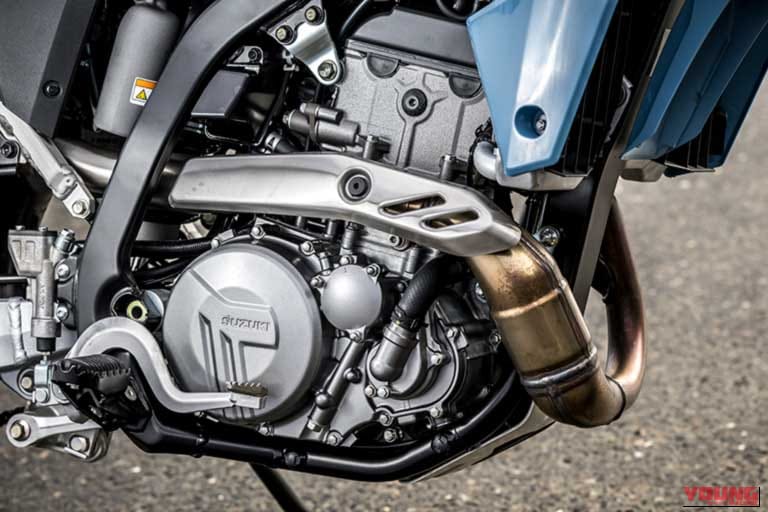 SUZUKI DR-Z4SM｜【新車試乗】スズキ(SUZUKI)DR-Z4SM/S：DRZ4シリーズが24年ぶりのフルモデルチェンジ！