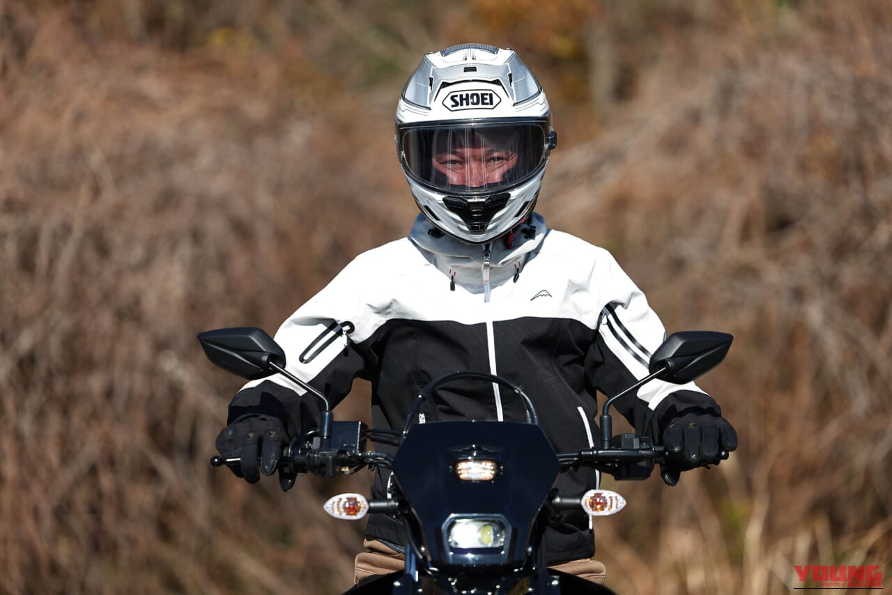 |「一度使ったらやめられない!」明るさが“自動的に”変わる!! 曇り止め+電子調光のSHOEI「e:DRYLENS」をテスト【試用インプレッション】