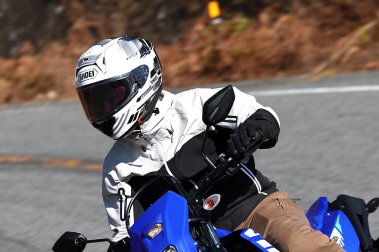 SHOEI｜e:DRYLENS｜「一度使ったらやめられない!」明るさが“自動的に”変わる!! 曇り止め+電子調光のSHOEI「e:DRYLENS」をテスト【試用インプレッション】