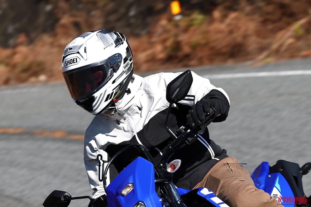 |「一度使ったらやめられない!」明るさが“自動的に”変わる!! 曇り止め+電子調光のSHOEI「e:DRYLENS」をテスト【試用インプレッション】