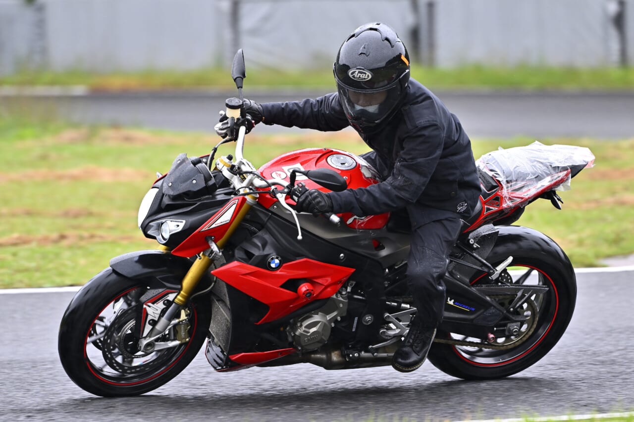 那須MSL外国車試乗会｜レッドバロン｜普通二輪免許でOK! サーキットで思う存分乗り比べ〈那須MSL外国車試乗会〉