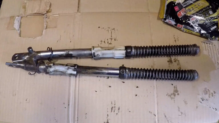 【DIY整備アイテム】プラもゴムも全部洗えるってマジ!?「オールマテリアルパーツクリーナー」体験レポート｜【DIY整備アイテム】プラもゴムも全部洗えるってマジ!?「オールマテリアルパーツクリーナー」体験レポート