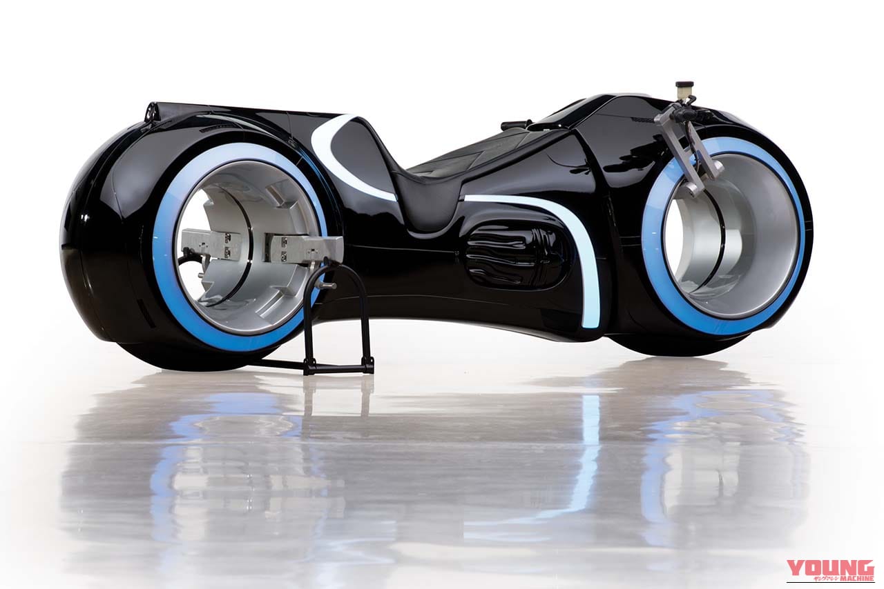 トロンのバイク|「ぼくの考えた最強のマシン」系?! 『トロン』のマシンをワンオフで再現しちゃった夫婦の話