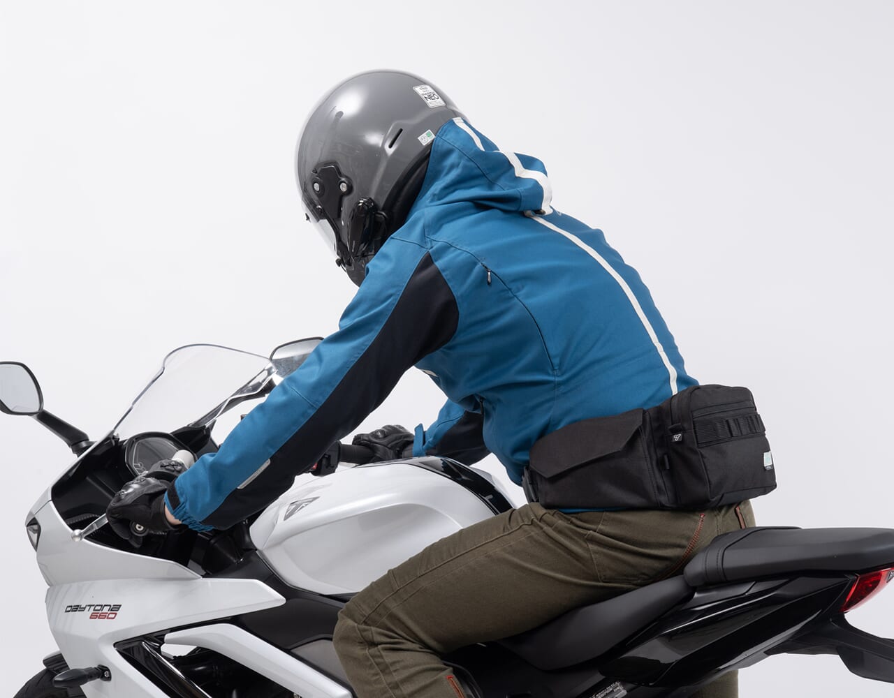 ハーフデイツーリングウエスト｜半日ツーリングの必需品！タナックスから「ハーフデイツーリングウエスト」が登場！