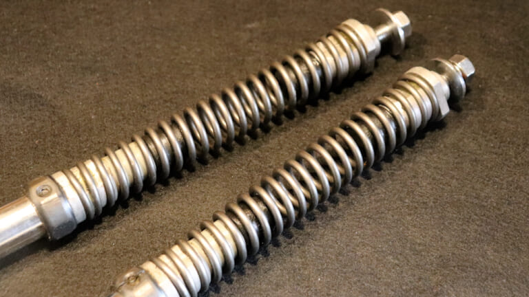 【DIY整備アイテム】プラもゴムも全部洗えるってマジ!?「オールマテリアルパーツクリーナー」体験レポート｜【DIY整備アイテム】プラもゴムも全部洗えるってマジ!?「オールマテリアルパーツクリーナー」体験レポート