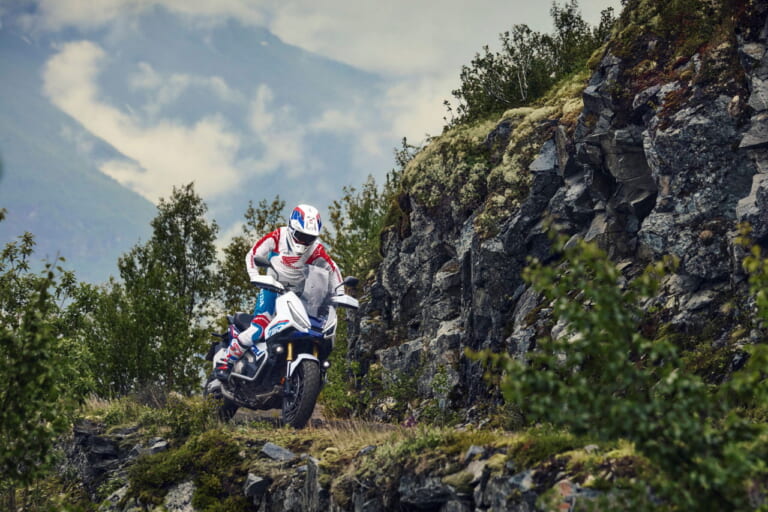 ホンダ|X-ADV|欧州仕様|2026年モデル|【欧州新車】ホンダ「X-ADV スペシャルエディション」次はトリコロールだ! アフリカツインみが高まるアドベンチャースクーター