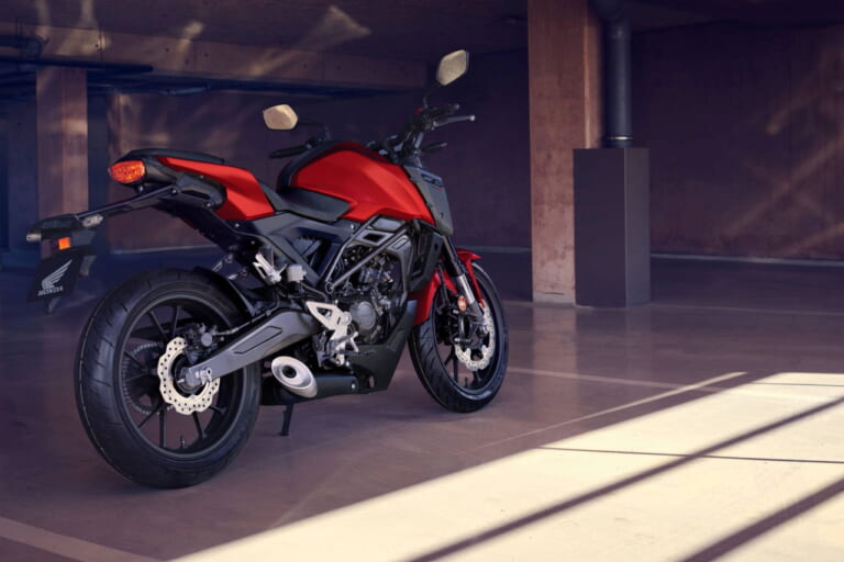 ホンダ|CB125R|欧州仕様|2026年モデル|IMU制御のABSや5インチTFTメーター搭載のホンダ「CB125R」2026年モデルが登場! カラバリを刷新【欧州】