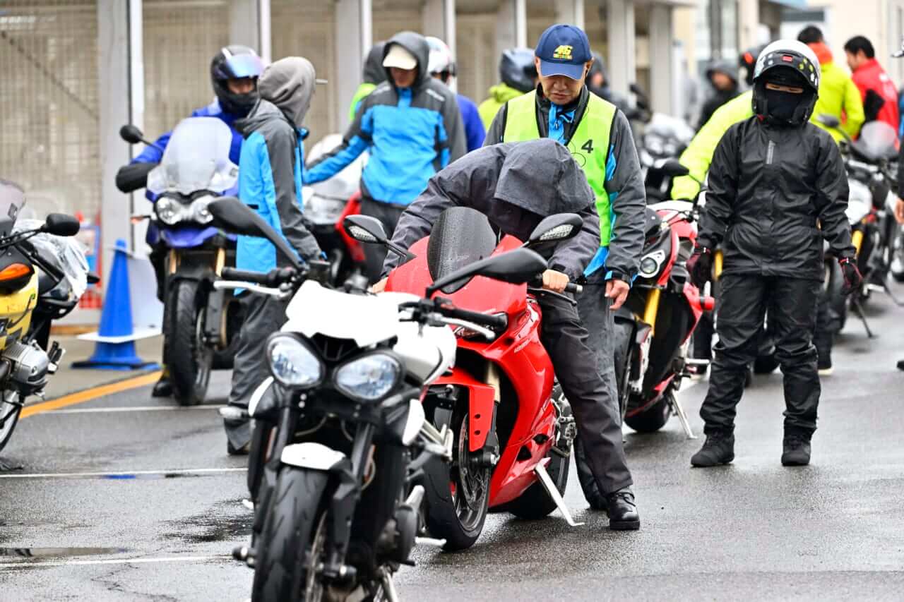 那須MSL外国車試乗会｜レッドバロン｜普通二輪免許でOK! サーキットで思う存分乗り比べ〈那須MSL外国車試乗会〉