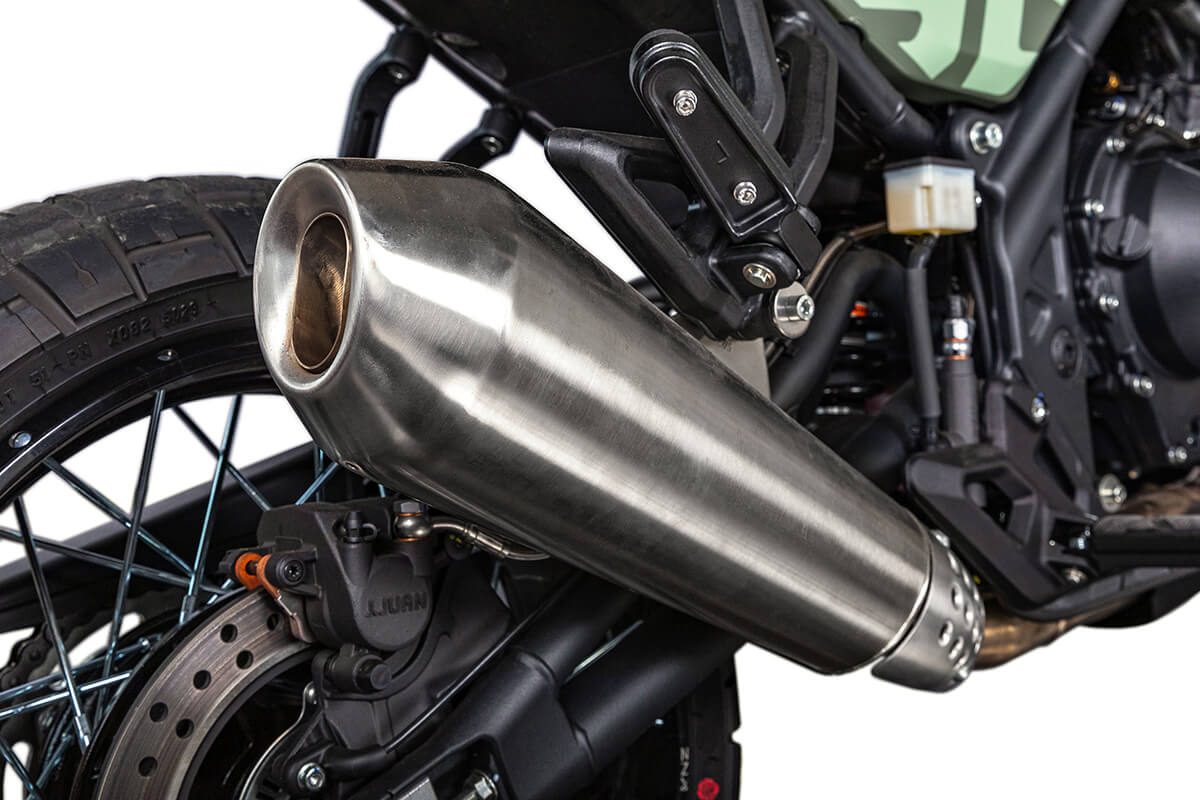 BRIXTON|CROSSFIRE500STORR｜サイレンサー｜唯一無二！新時代のアドベンチャーモデル・ブリクストン ストー(BRIXTON STORR)