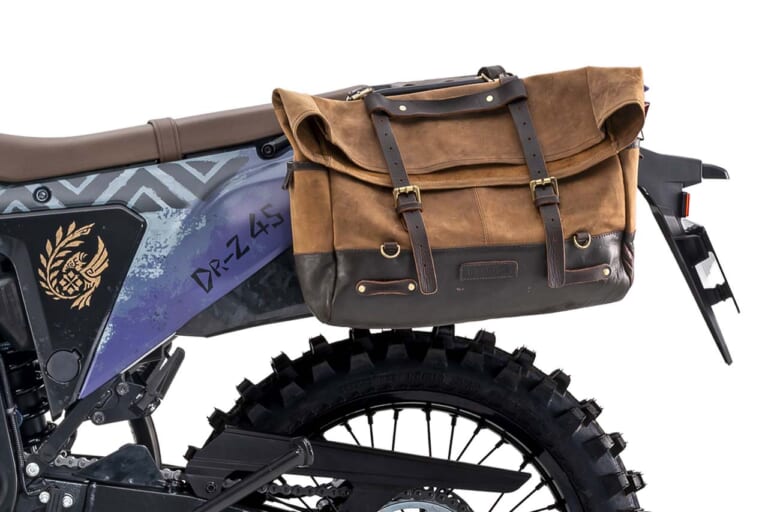 DR-Z4S MONSTER HUNTER WILDS Edition <参考出品車>|ひと狩りいこうぜ! モンハン仕様のスズキ「DR-Z4S」がオートサロンに見参──「ジムニー ノマド」とともに冒険心を刺激する!