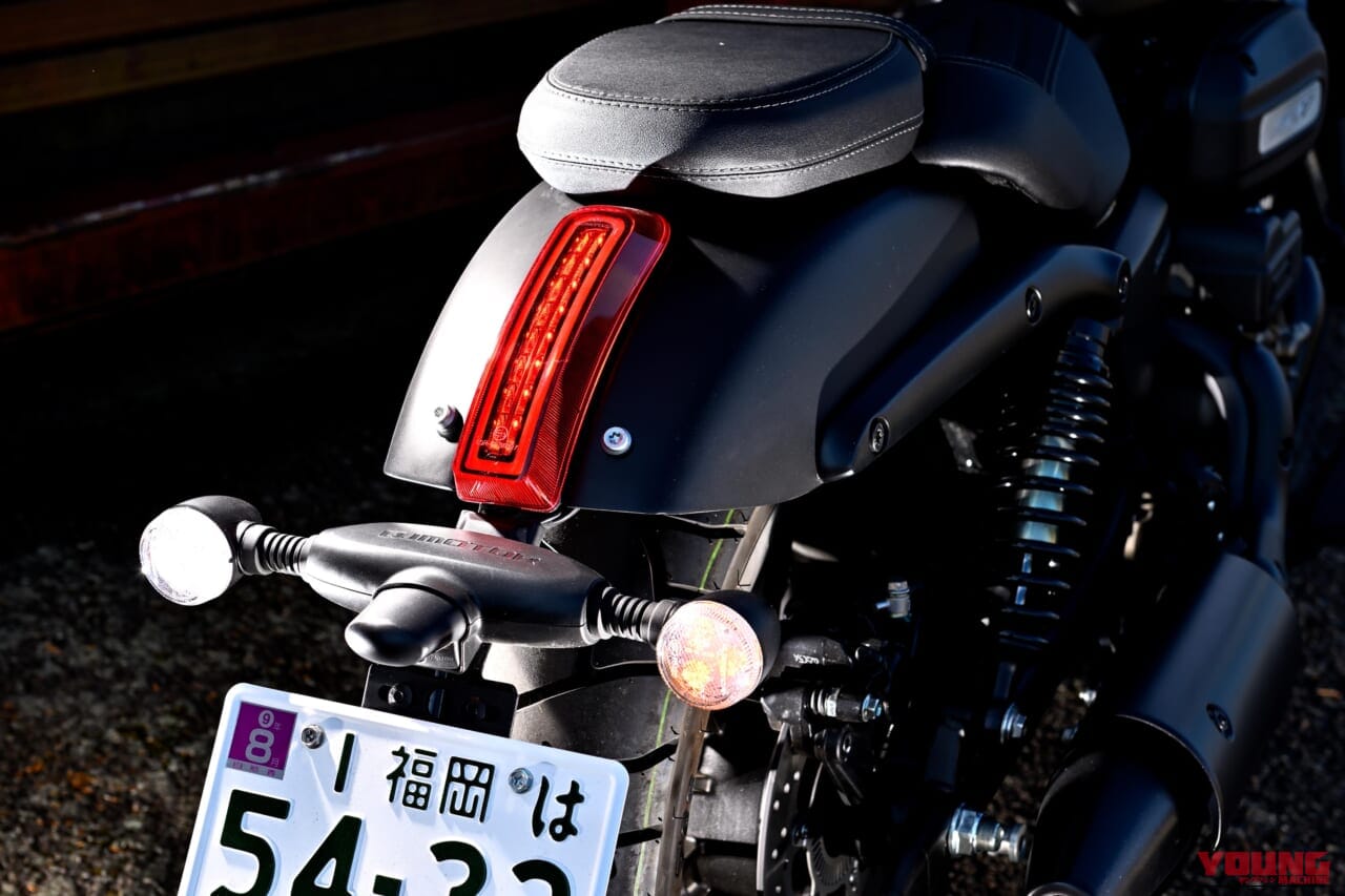 QJMOTOR SRV250A｜【新車試乗】「この見た目でオートマ?!」水冷Vツイン搭載の軽二輪クルーザー「QJMOTOR SRV250A」はクラス初『AMT』搭載【インプレッション】