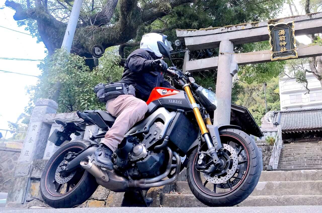 ライディングウエスト｜【タナックスの本気】あの“キャンピングシートバッグ”のDNAがここに！ ツーリングの達人が辿り着く「最強ウェストバッグ」の実力を暴く