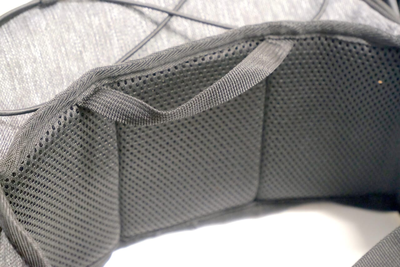 ライディングウエスト｜【タナックスの本気】あの“キャンピングシートバッグ”のDNAがここに！ ツーリングの達人が辿り着く「最強ウェストバッグ」の実力を暴く