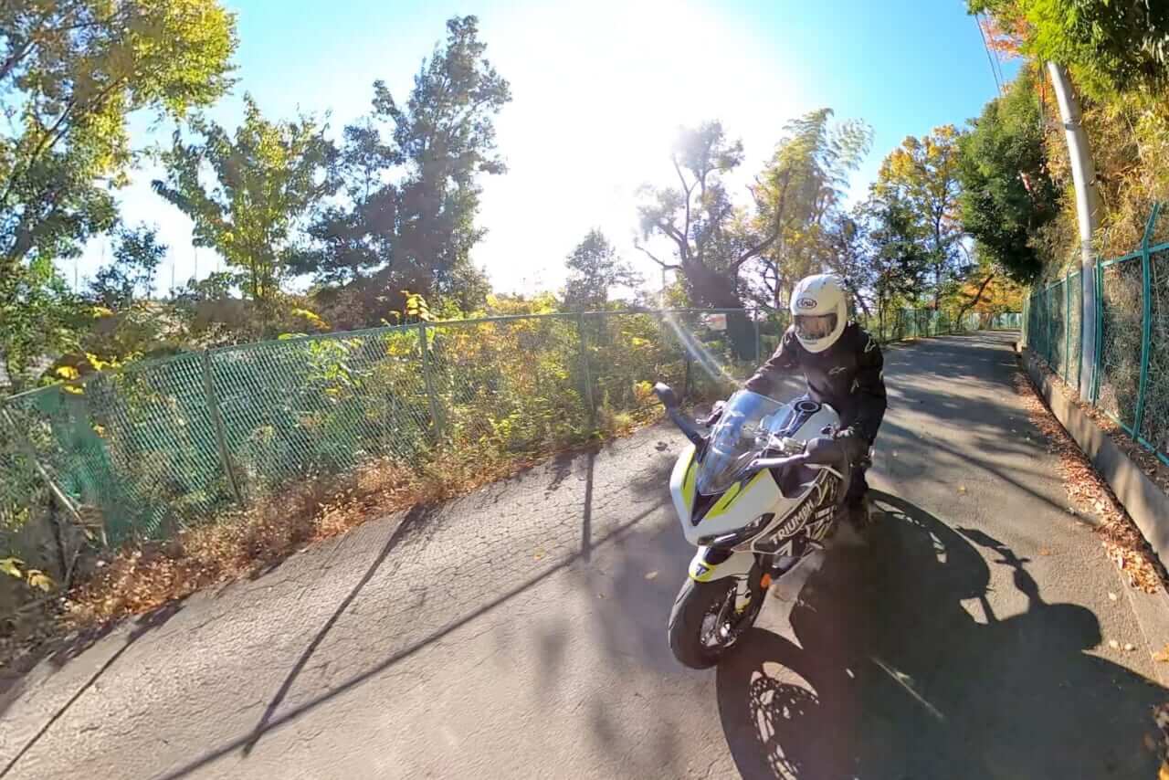 シュアラスターLOOPパワーショット×DAYTONA660｜シュアラスターLOOPパワーショット「ザ・体感!!」トライアンフ(TRIUMPH) デイトナ660編