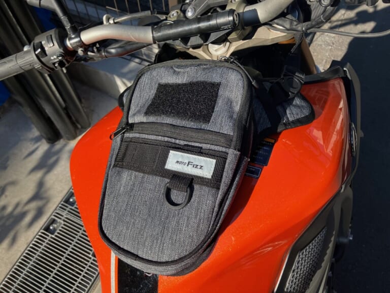 ライディングホルスター|【新製品】スタイル重視派に激推し! タナックスの新作「ライディングホルスター」が4WAY仕様で便利すぎる件