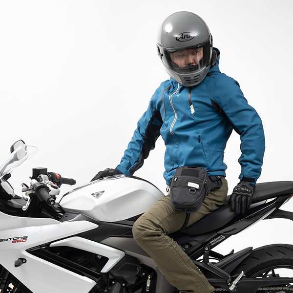 ライディングホルスター|【新製品】スタイル重視派に激推し! タナックスの新作「ライディングホルスター」が4WAY仕様で便利すぎる件