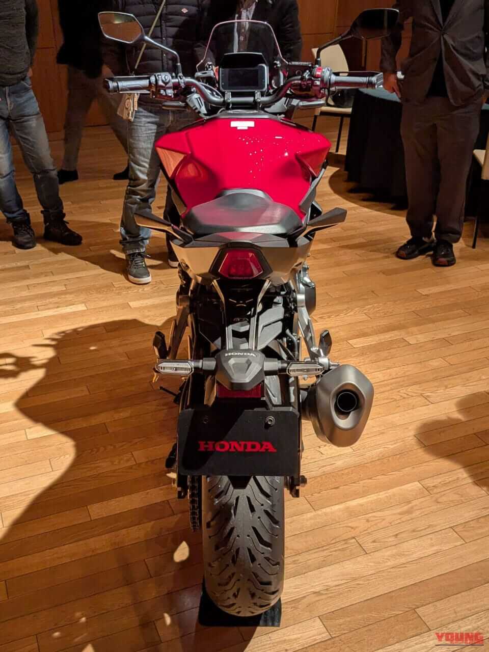 ホンダ｜CB1000GT｜2026年モデル｜【新車】ホンダ「CB1000GT」国内登場間近?! 日本仕様の市販予定車をサプライズ公開！