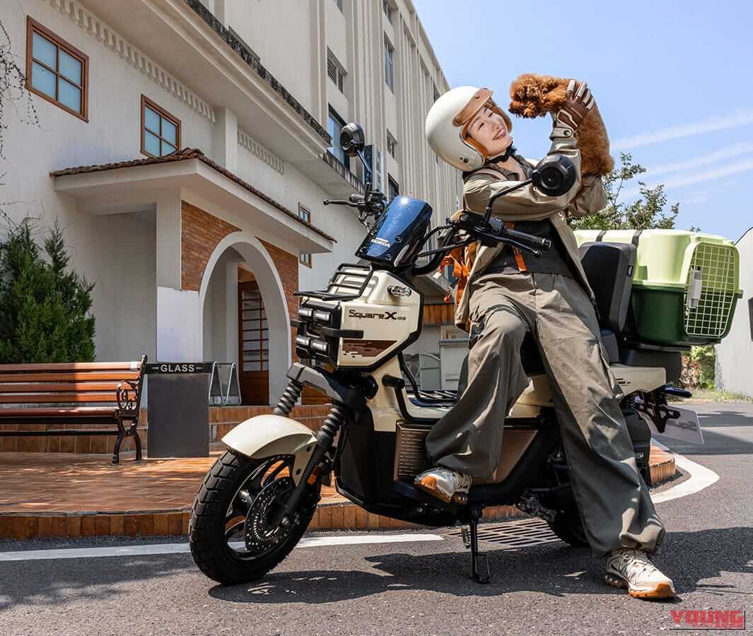 Honda Square X 125|【海外珍車】新大洲本田の異形モデル「スクエアX125」紹介:積載性を追求した、eSPエンジン搭載の「箱型」スクーター