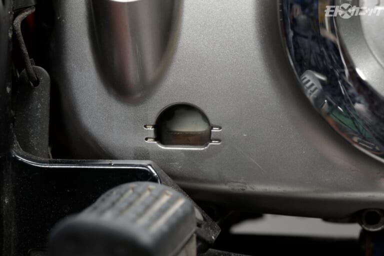 ホンダ｜モンキー125｜オイルレベルゲージ｜定期的なオイル交換とブレーキメンテはとても重要「常用高回転ユースの原付2種モデル」でメンテを実践!