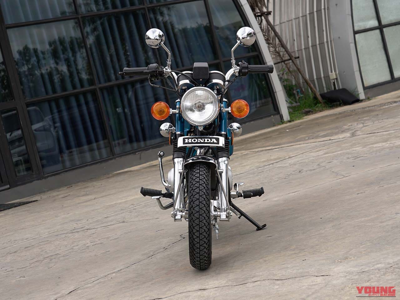 |【カスタム】CB750フォアのミニチュア版!? タイのミニモト愛好家が作り上げたオリジナルZ50モンキー!【メディア初公開】