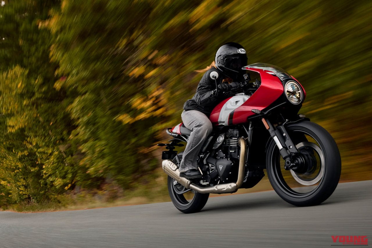 トライアンフスラクストン400|206年モデル|【普通二輪免許で乗れる】トライアンフ「スラクストン400」「トラッカー400」見参!! 本日より予約受付開始!