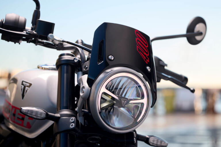 トライアンフ｜トラッカー400｜206年モデル｜【普通二輪免許で乗れる】トライアンフ「スラクストン400」「トラッカー400」見参!! 本日より予約受付開始！