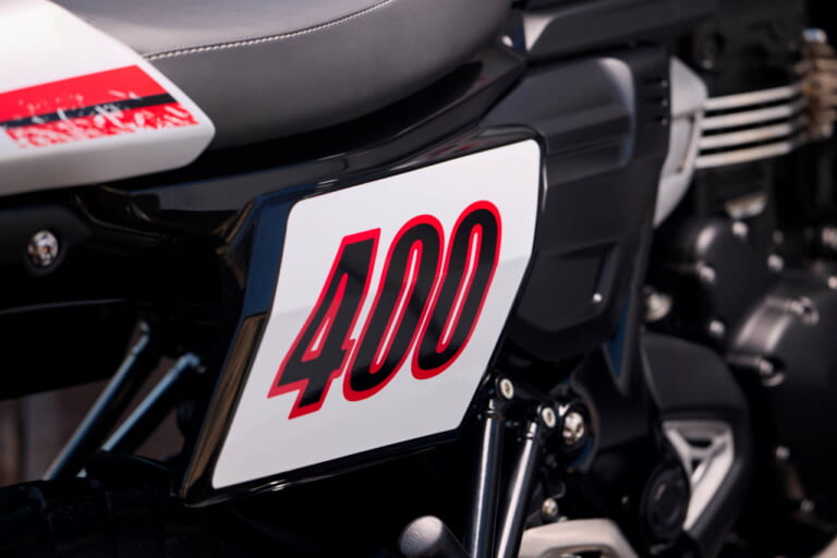 トライアンフ|トラッカー400|206年モデル|【普通二輪免許で乗れる】トライアンフ「スラクストン400」「トラッカー400」見参!! 本日より予約受付開始!