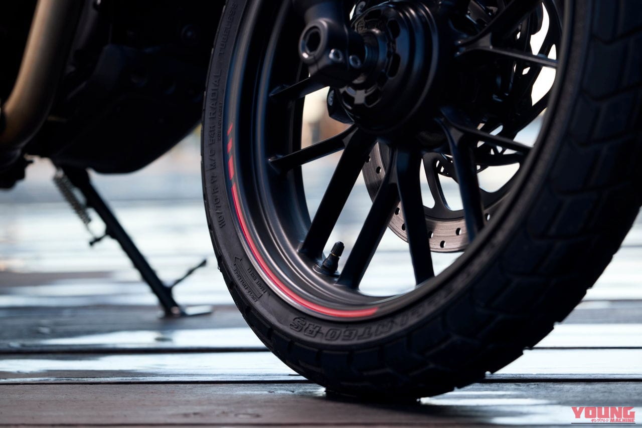 トライアンフ｜トラッカー400｜206年モデル｜【普通二輪免許で乗れる】トライアンフ「スラクストン400」「トラッカー400」見参!! 本日より予約受付開始！