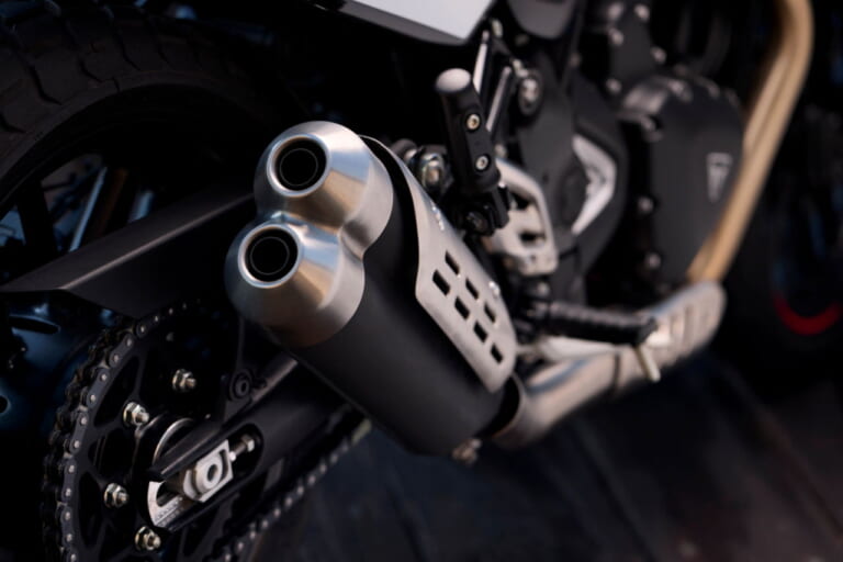 トライアンフ｜トラッカー400｜206年モデル｜【普通二輪免許で乗れる】トライアンフ「スラクストン400」「トラッカー400」見参!! 本日より予約受付開始！