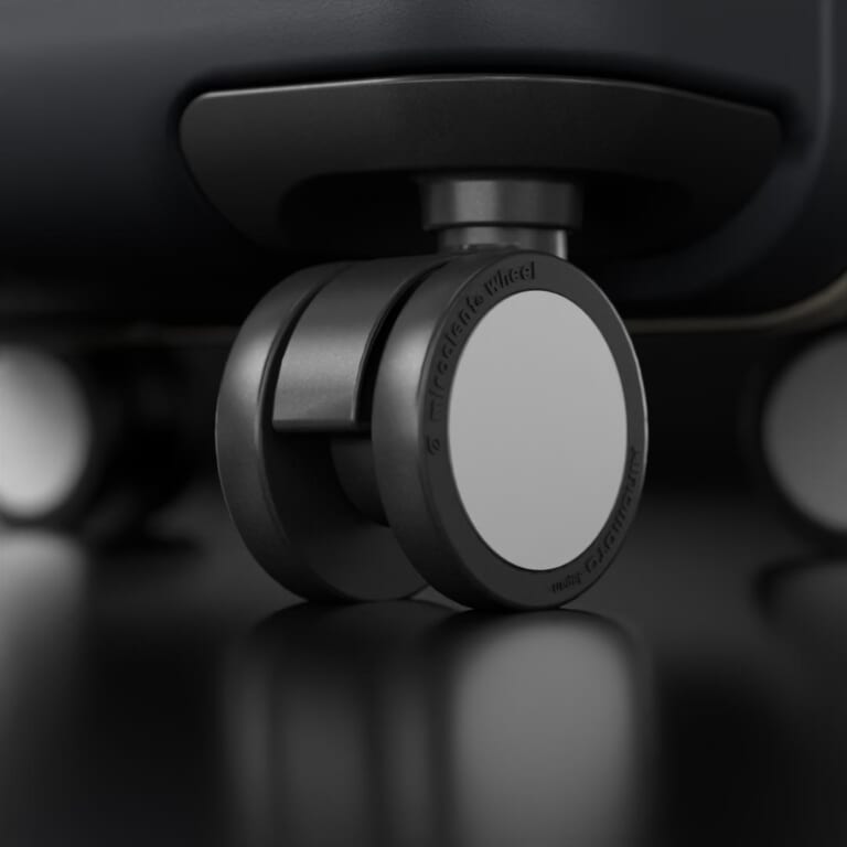 SHOEI X-CORE|【数量限定】SHOEIの命を守るヘルメット技術を活かしたキャリーケース「X-CORE」を特別価格にて1月10日販売開始!