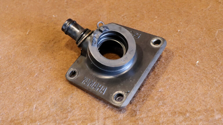 【DIY整備の裏技】固くなったゴムが柔らかくなる㊙ケミカル、寒い冬でも効果的? 2ヶ月後の経過報告【ラバゲイン】|【DIY整備の裏技】固くなったゴムが柔らかくなる㊙ケミカル、寒い冬でも効果的? 2ヶ月後の経過報告【ラバゲイン】