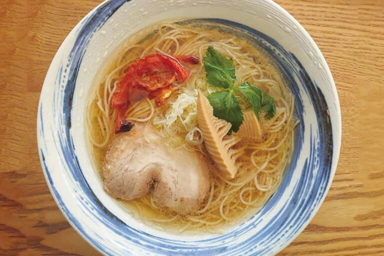 【やまなし源水ラーメン】山梨県：道の駅なんぶ(なんぶよろこび茶食堂)｜年末年始の帰省時に食べたい道の駅グルメ! 「道-1グランプリ」出場グルメを味わって2026年へ向けて心身ともにチャージだっ!