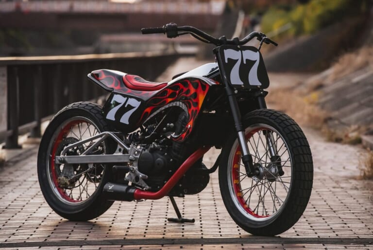 ロイヤルエンフィールド|【第33回 ヨコハマ ホットロッド カスタムショー2025】マジかよエンジン2基掛けッ!? ロイヤルエンフィールドが放つ衝撃カスタム「VITA」&「Carolina Reaper」横浜で世界初公開だ!