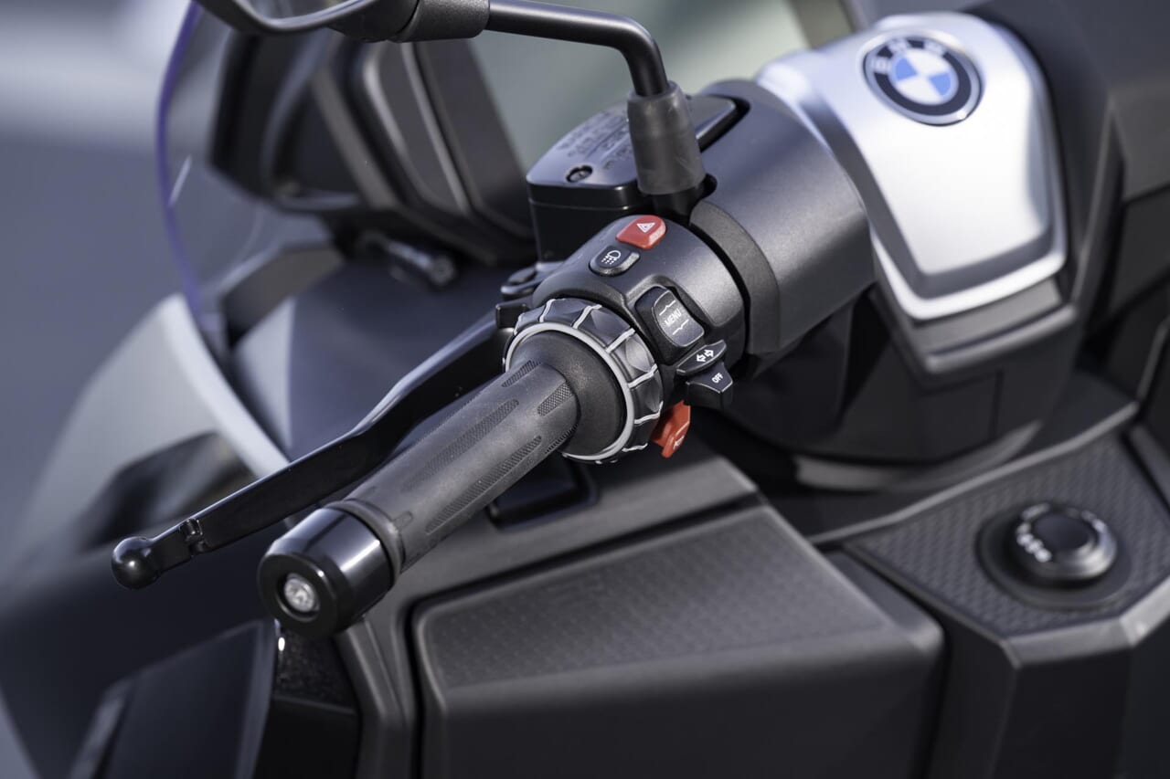 ｜レンタルBMWで琵琶湖をぐるりと一周。オープンから3年目となるモトラッドミツオカ滋賀の新たな観光提案