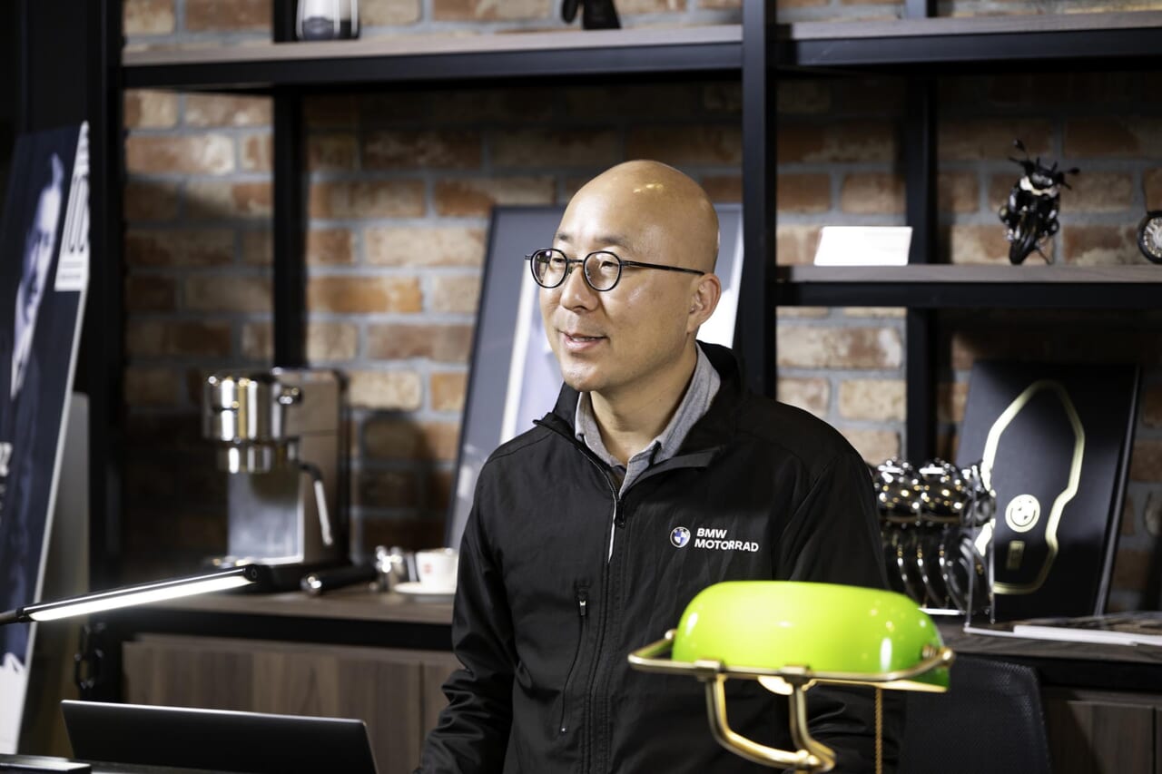 モトラッドミツオカ滋賀|スタッフ|レンタルBMWで琵琶湖をぐるりと一周。オープンから3年目となるモトラッドミツオカ滋賀の新たな観光提案