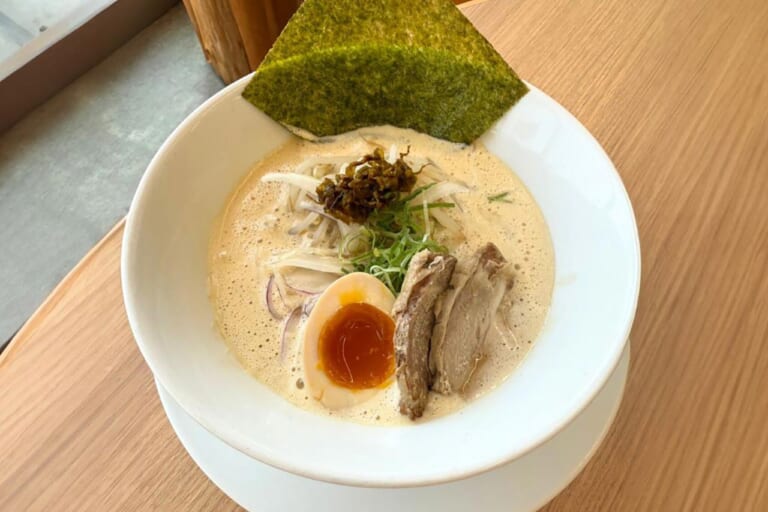 【にし阿波系ラーメン】徳島県：道の駅みまの里｜年末年始の帰省時に食べたい道の駅グルメ! 「道-1グランプリ」出場グルメを味わって2026年へ向けて心身ともにチャージだっ!