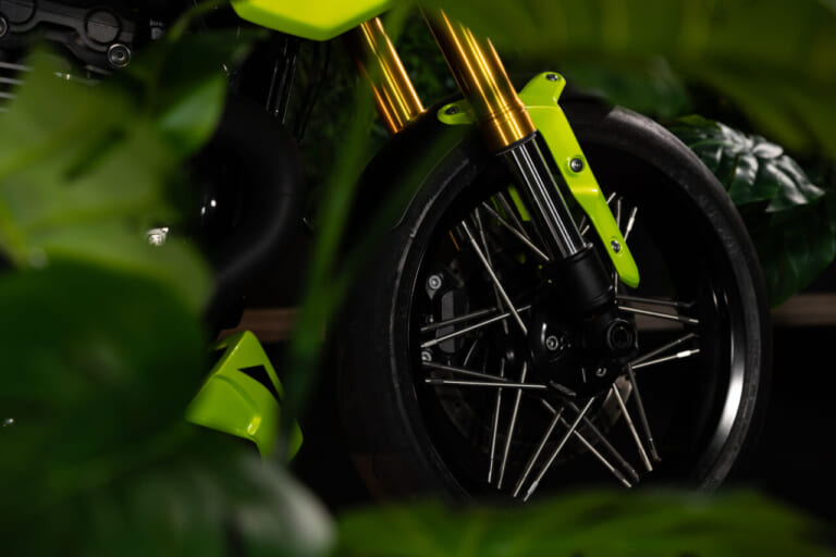 Triumph Viper400|【トライアンフカスタム】スピード400ベースのワンオフモデル「バイパー400」がオークションに登場:世界に一台の「公道の毒蛇」を掴み取れ!