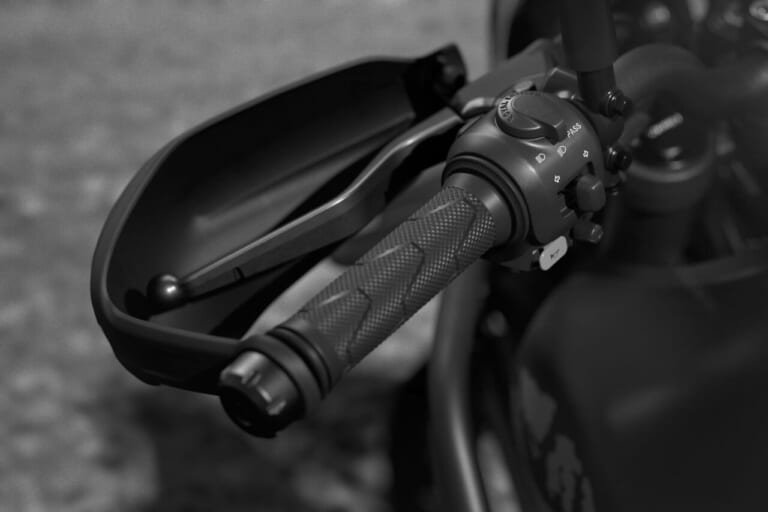 Royal Enfield HIMALAYAN 450 MANA BLACK EDITION|【新型外車】ロイヤルエンフィールド「ヒマラヤ450 マナ・ブラック エディション」登場:限定20台の最高峰アドベンチャー