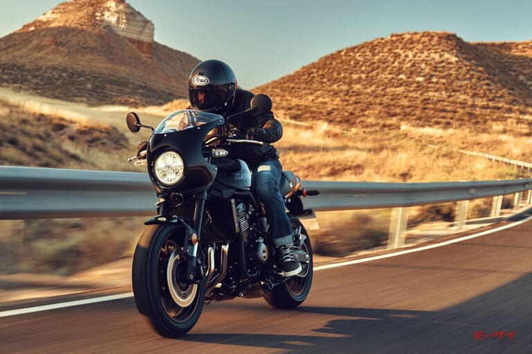 カワサキ｜Z900RS CAFE｜2026年モデル｜【足着き性はどれがいい？】カワサキ新型Z900RS／Z900RSカフェ／Z1100SE撮影会に潜入＆ライポジ速攻確認！