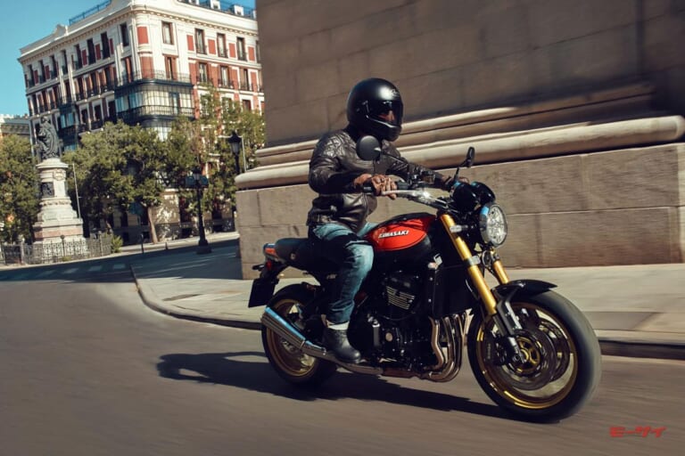 カワサキ｜Z900RS SE｜2026年モデル｜【足着き性はどれがいい？】カワサキ新型Z900RS／Z900RSカフェ／Z1100SE撮影会に潜入＆ライポジ速攻確認！