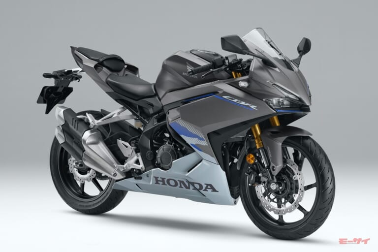 ホンダ｜CBR250RR｜水冷2気筒vs油冷単気筒【スズキGSX250R試乗・市街地／高速走行編】 同門フルカウル250スポーツ・ジクサーSF250とどう違う？